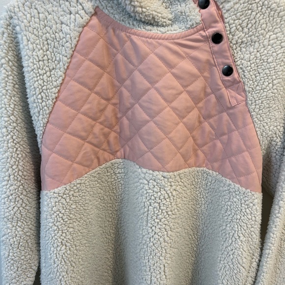 Abercrombie Sherpa - Picture 3 of 3